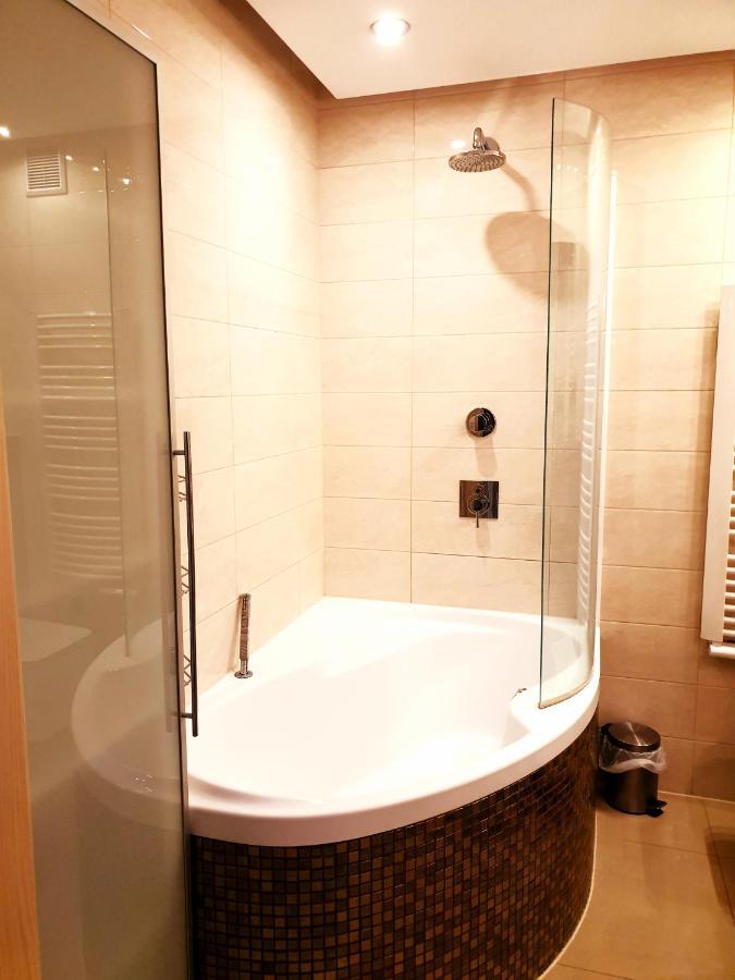 Apartament Crs Διαμέρισμα Ζιελόνα Γκόρα Εξωτερικό φωτογραφία