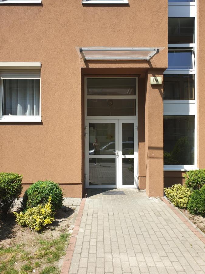 Apartament Crs Διαμέρισμα Ζιελόνα Γκόρα Εξωτερικό φωτογραφία