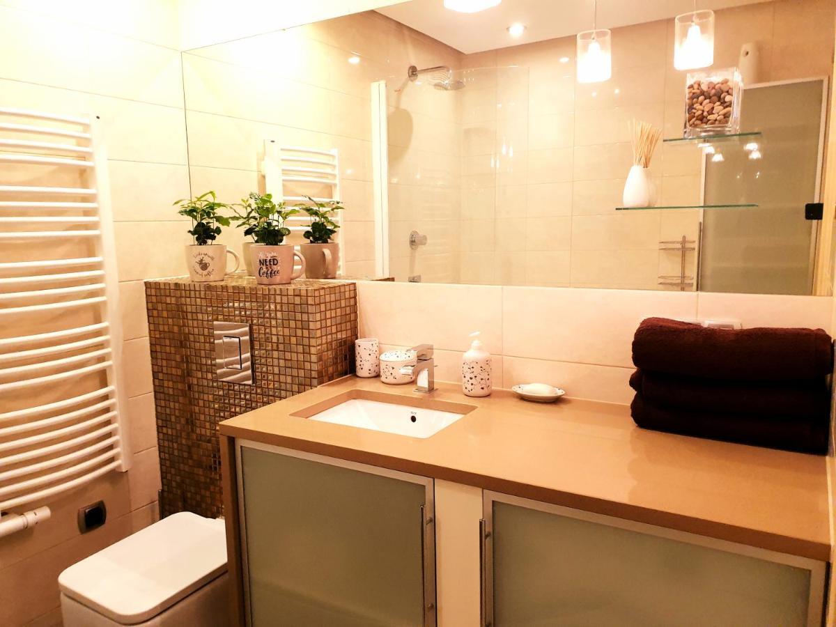 Apartament Crs Διαμέρισμα Ζιελόνα Γκόρα Εξωτερικό φωτογραφία