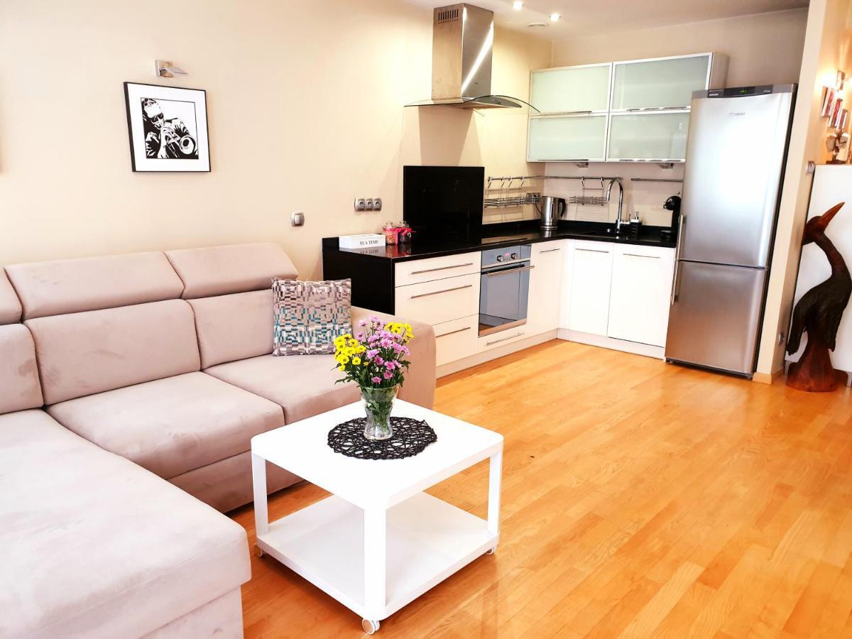 Apartament Crs Διαμέρισμα Ζιελόνα Γκόρα Εξωτερικό φωτογραφία