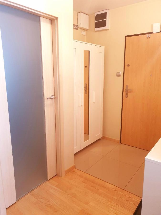 Apartament Crs Διαμέρισμα Ζιελόνα Γκόρα Εξωτερικό φωτογραφία